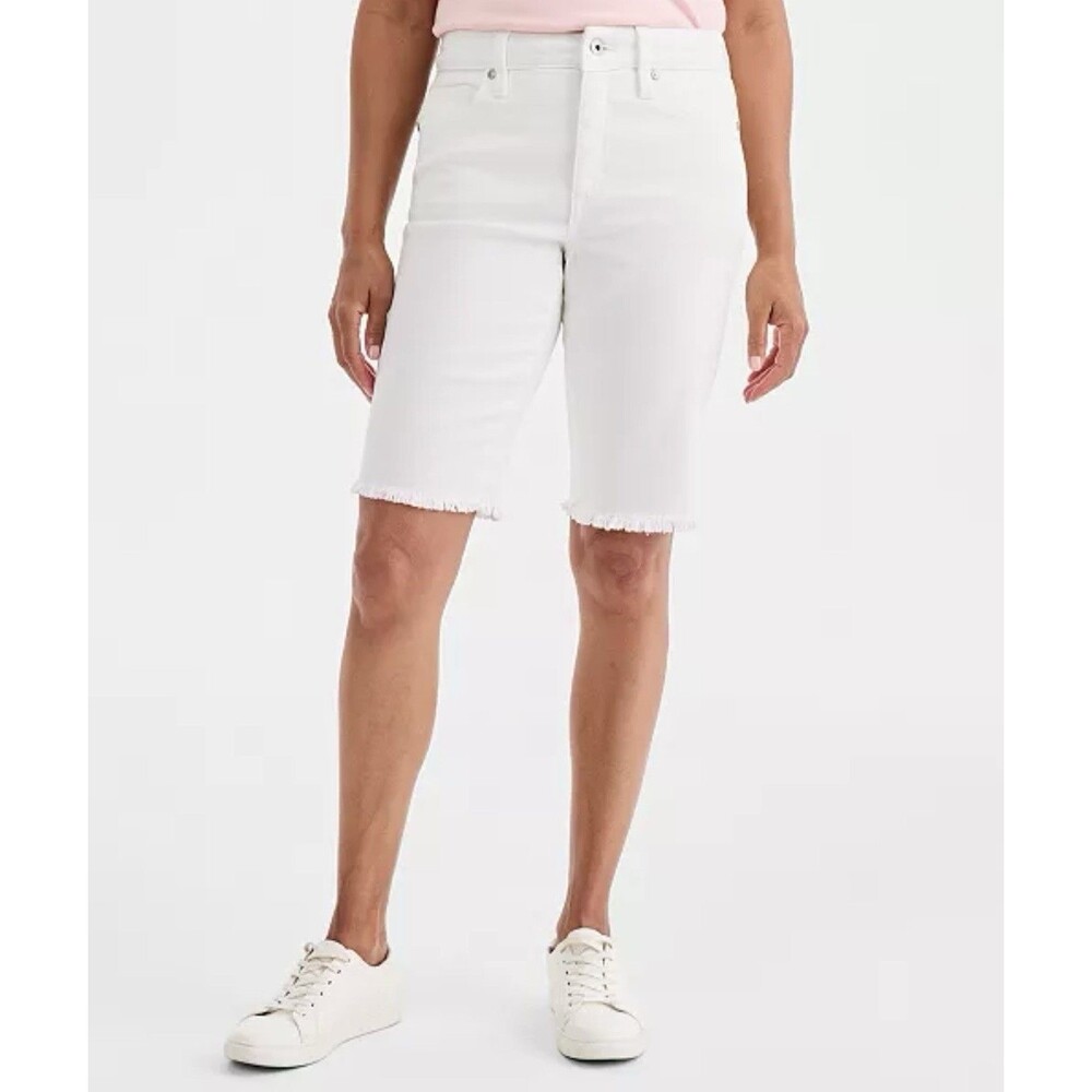 NWT Style & Co. White Mid Rise Denim Bermuda Jean Shorts Women’s Size 8P NEW
